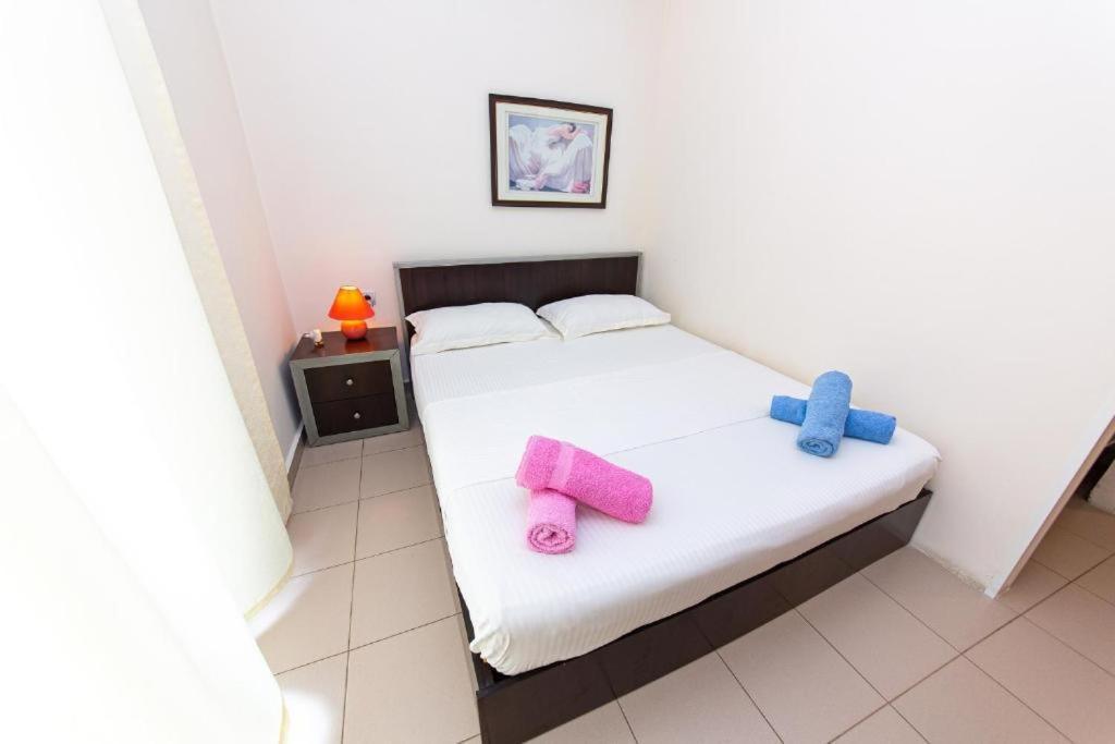 Intea Hotel Голем Екстериор снимка